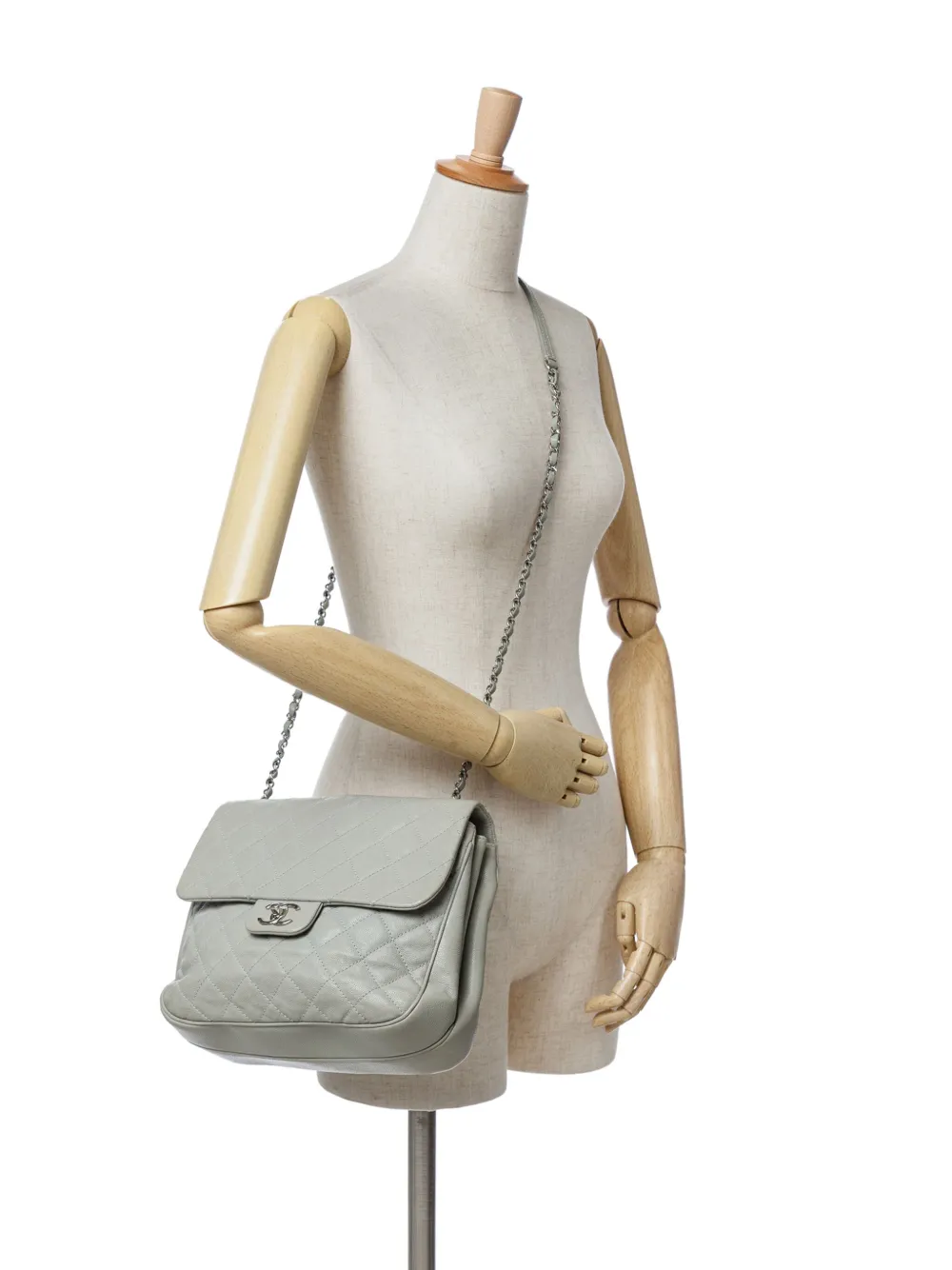 CHANEL Pre-Owned 2018 Large Quilted Caviar Urban Companion Flap crossbody bag | Pre-Owned | Image 2