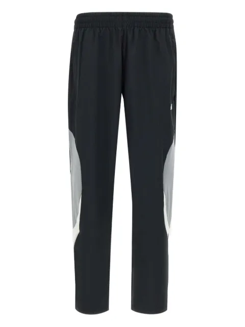 New Balance pants con logo bordado