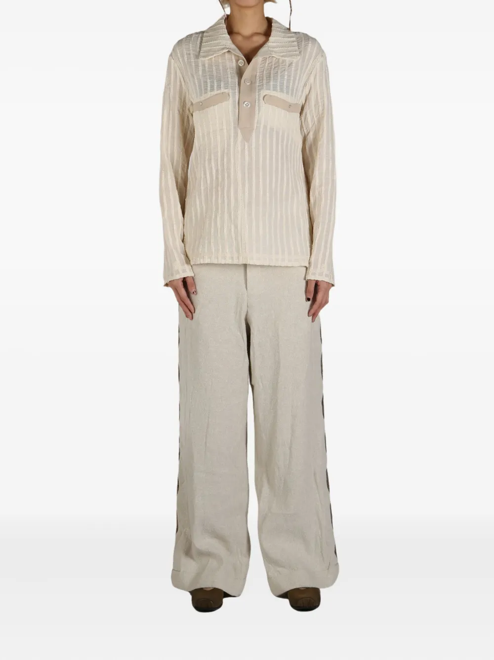 COMMUNS textured two-pocket shirt - Beige
