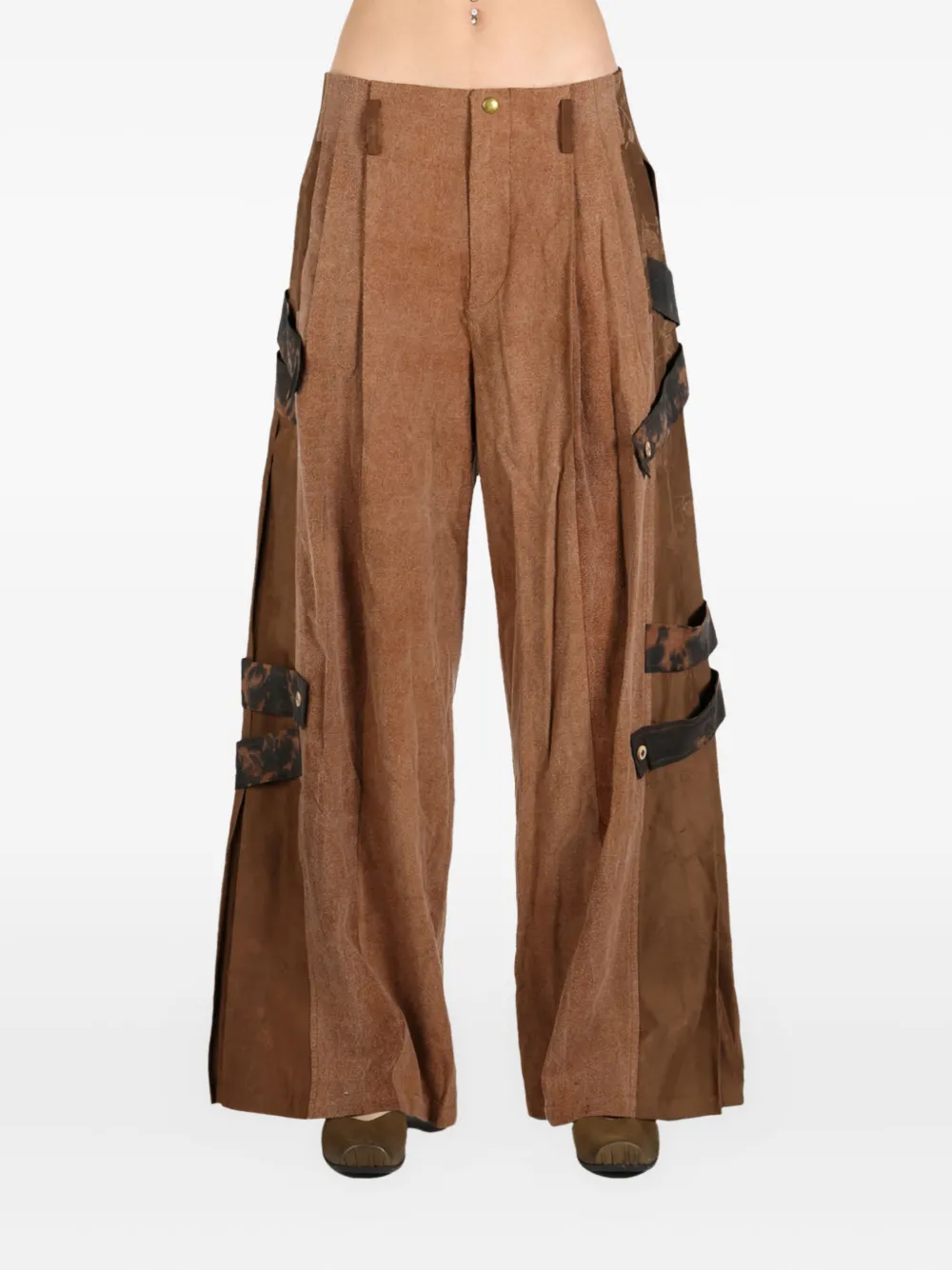 COMMUNS buckle straps loose-fit trousers - Bruin