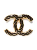 CHANEL Pre-Owned 2024 interlocking CC brooch - Gold