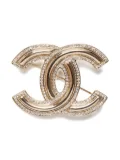 CHANEL Pre-Owned 2021 interlocking CC logo brooch - Gold