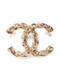 CHANEL Pre-Owned 2024 interlocking CC logo brooch - Gold