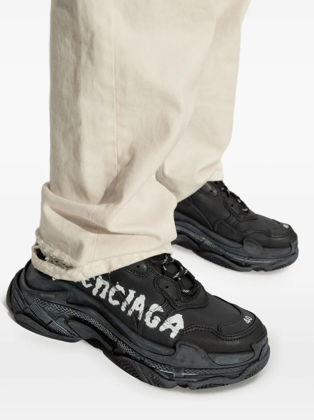 Balenciaga Triple S sneakers met logoprint Zwart