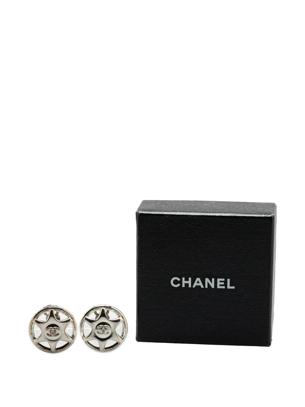 Pre-owned Chanel 1997 Silver Cc Round Star Clip On Earrings Costume Earrings
