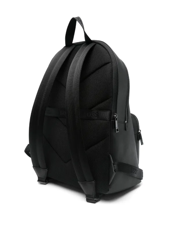 BOSS ブラック リュック・バックパック　稀少、美品。 BOSS モノグラム バックパック | ブラック | FARFETCH JP