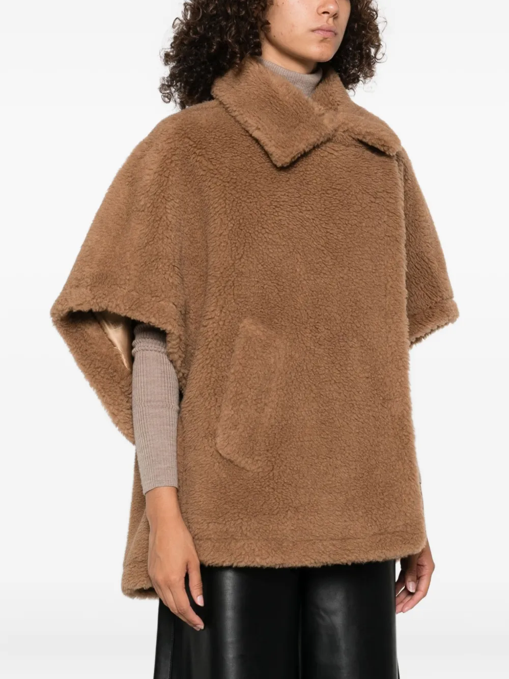 Max Mara Tebe teddy cape Bruin