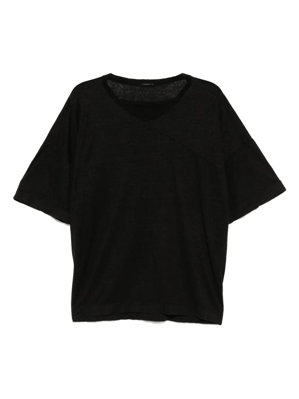 short-sleeved T-shirt