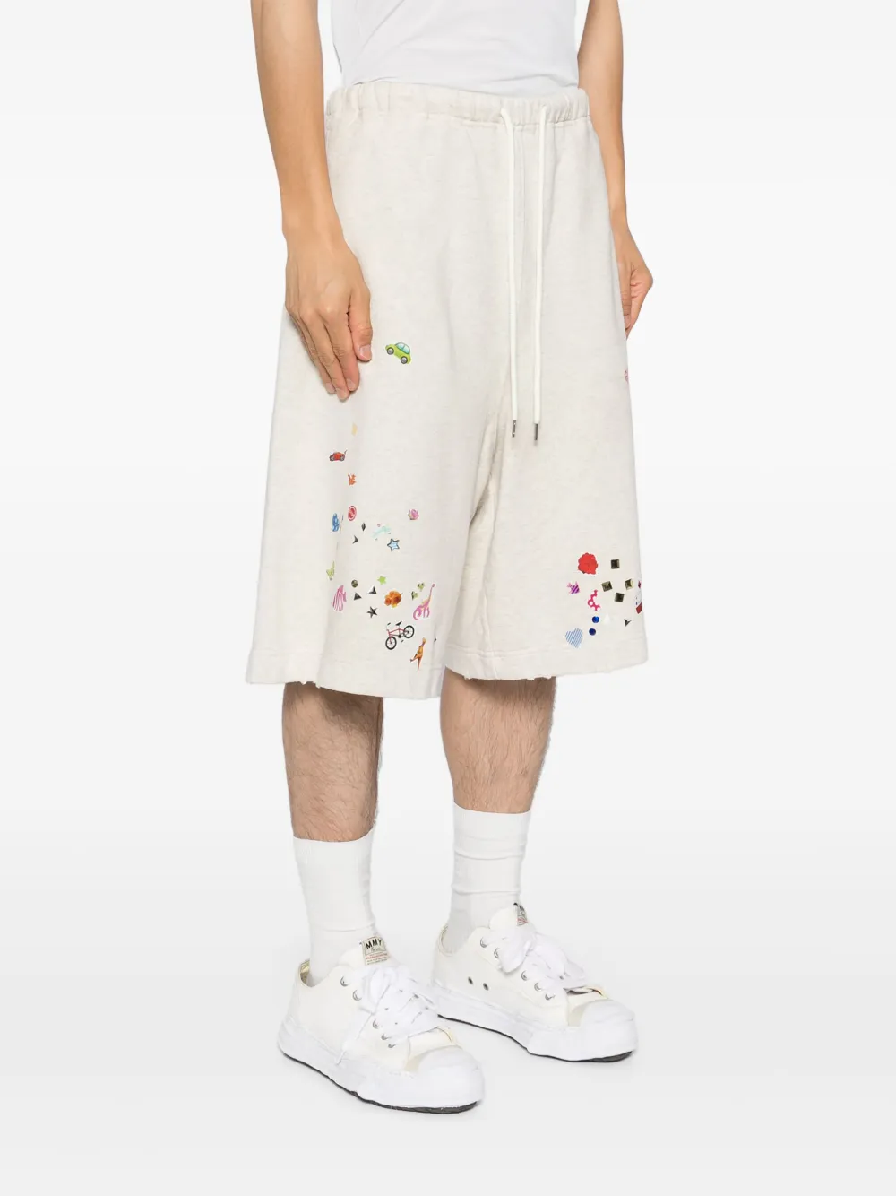Miharayasuhiro Shorts Mit Grafischem Print In Neutral