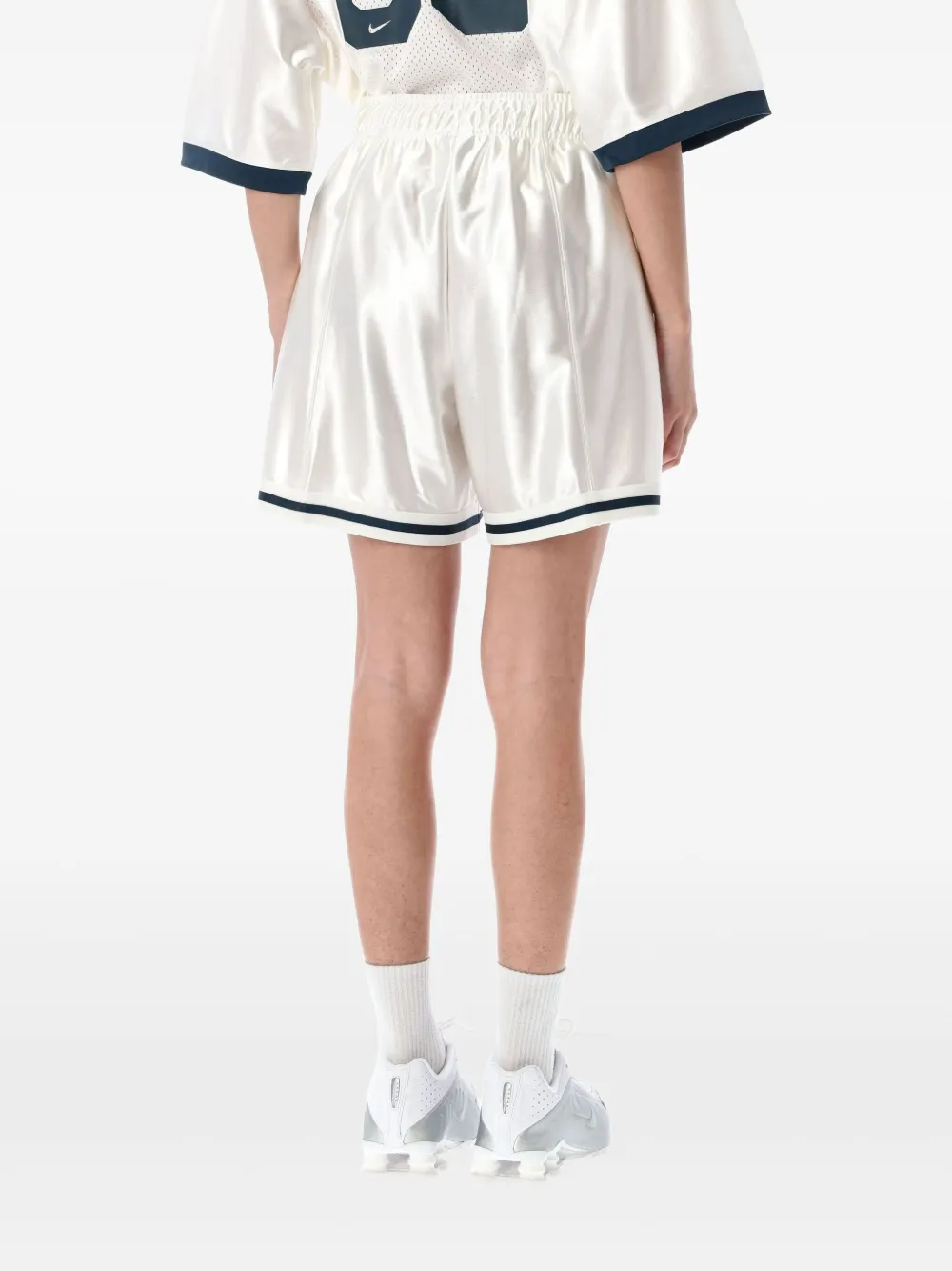 Nike logo-embroidered shorts - Wit