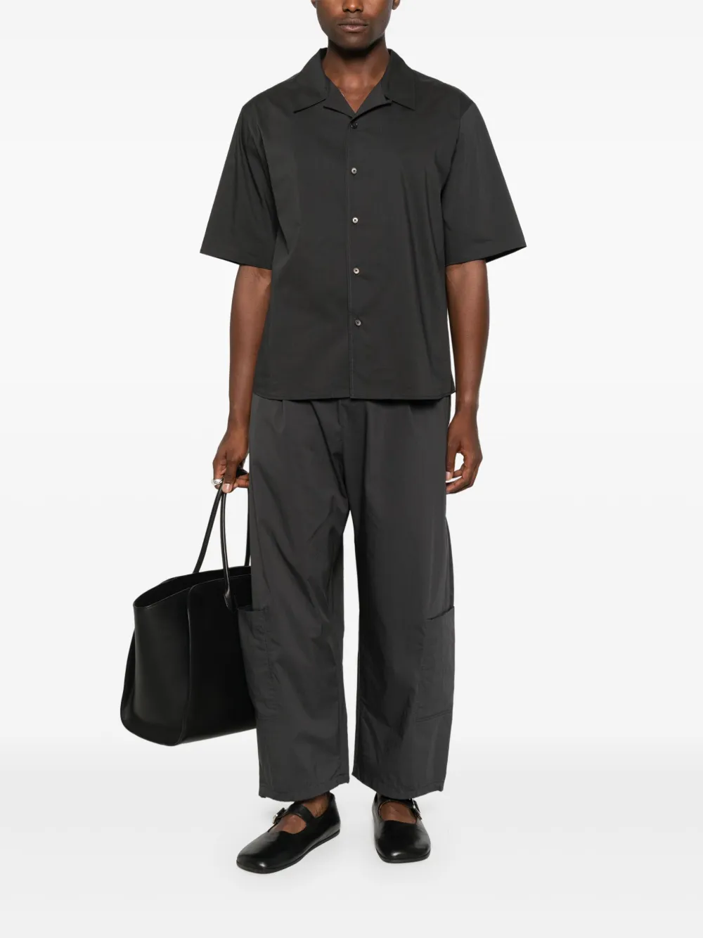 Amomento patch-pocket trousers | Loose Fit Pants | Image 2