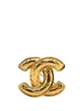 CHANEL Pre-Owned 1970-1980 Gold Plated CC Quilted Brooch costume brooch