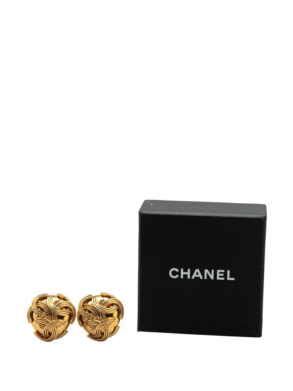 Pre-owned Chanel 1994 Gold Plated Triple Cc Round Clip On Earrings Costume Earrings