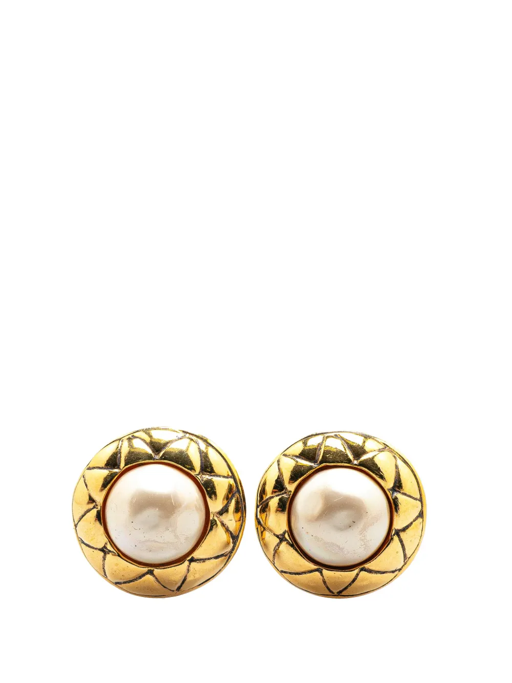 Pre-owned Chanel 1970-1980 Gold Plated Faux Pearl Round Clip On Earrings Costume Earrings