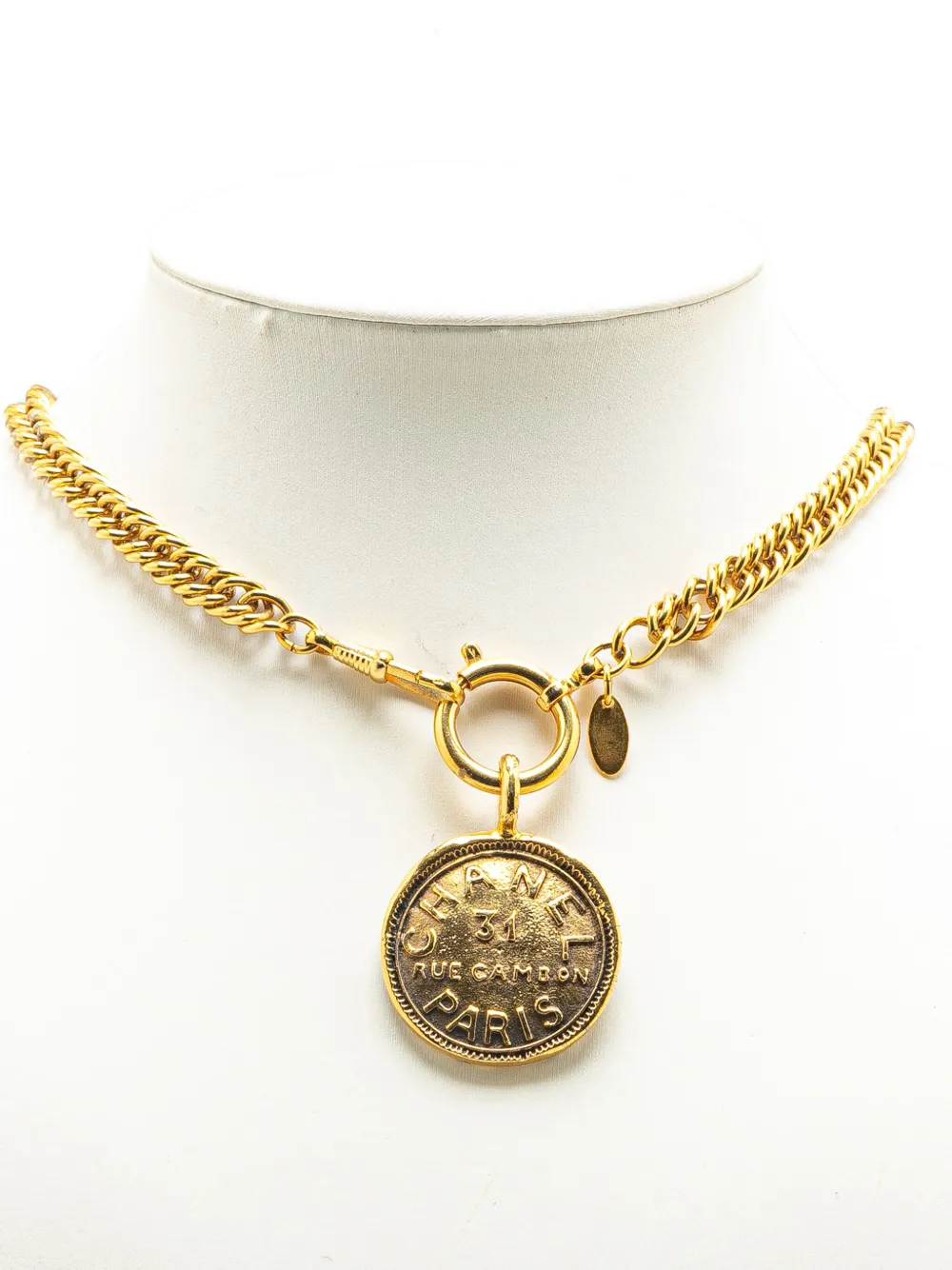 Pre-owned Chanel 1970-1980 Gold Plated 31 Rue Cambon Pendant Necklace Costume Necklace