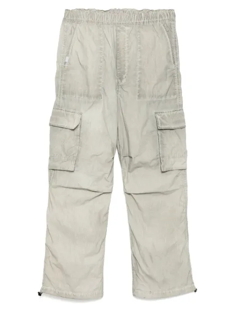 izzue logo-patch pants 