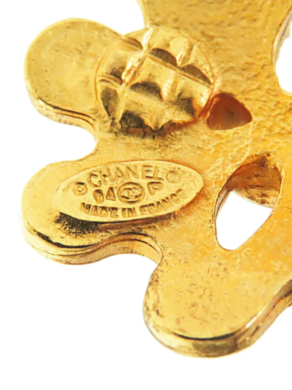 Pre-owned Chanel 2004 Gold Plated Cc Flower Clip On Earrings Costume Earrings