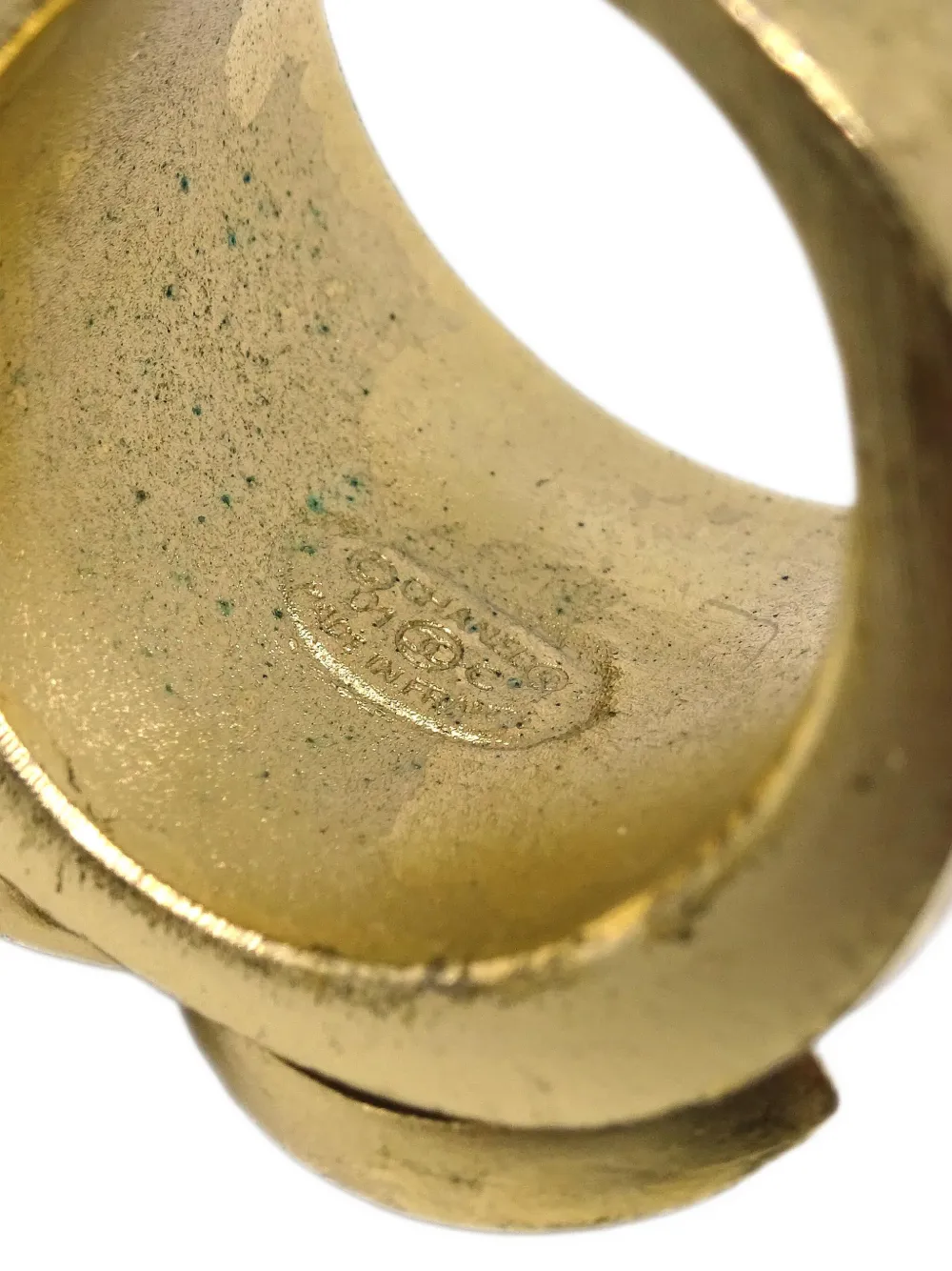 Pre-owned Chanel 2001 Cc Logo Ring