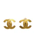 CHANEL Pre-Owned 1990-2000s CC clip-on earrings - Gold