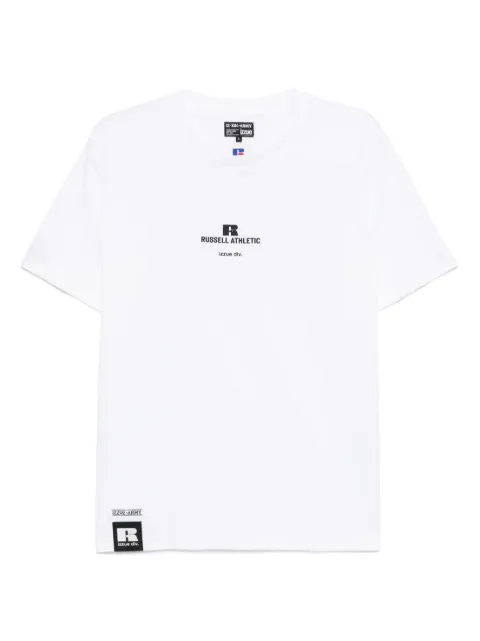 izzue x Russell Athletic logo-print T-shirt