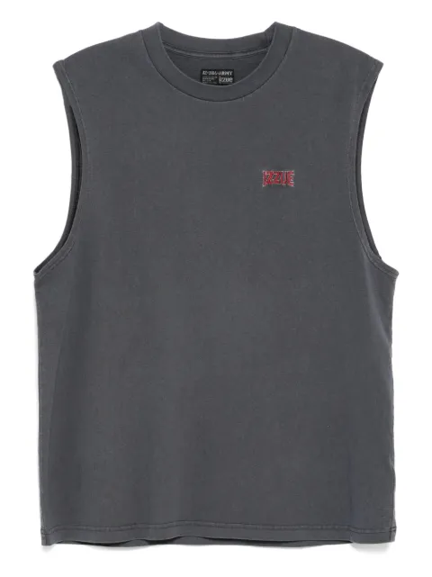 izzue logo-embroidered t-shirt