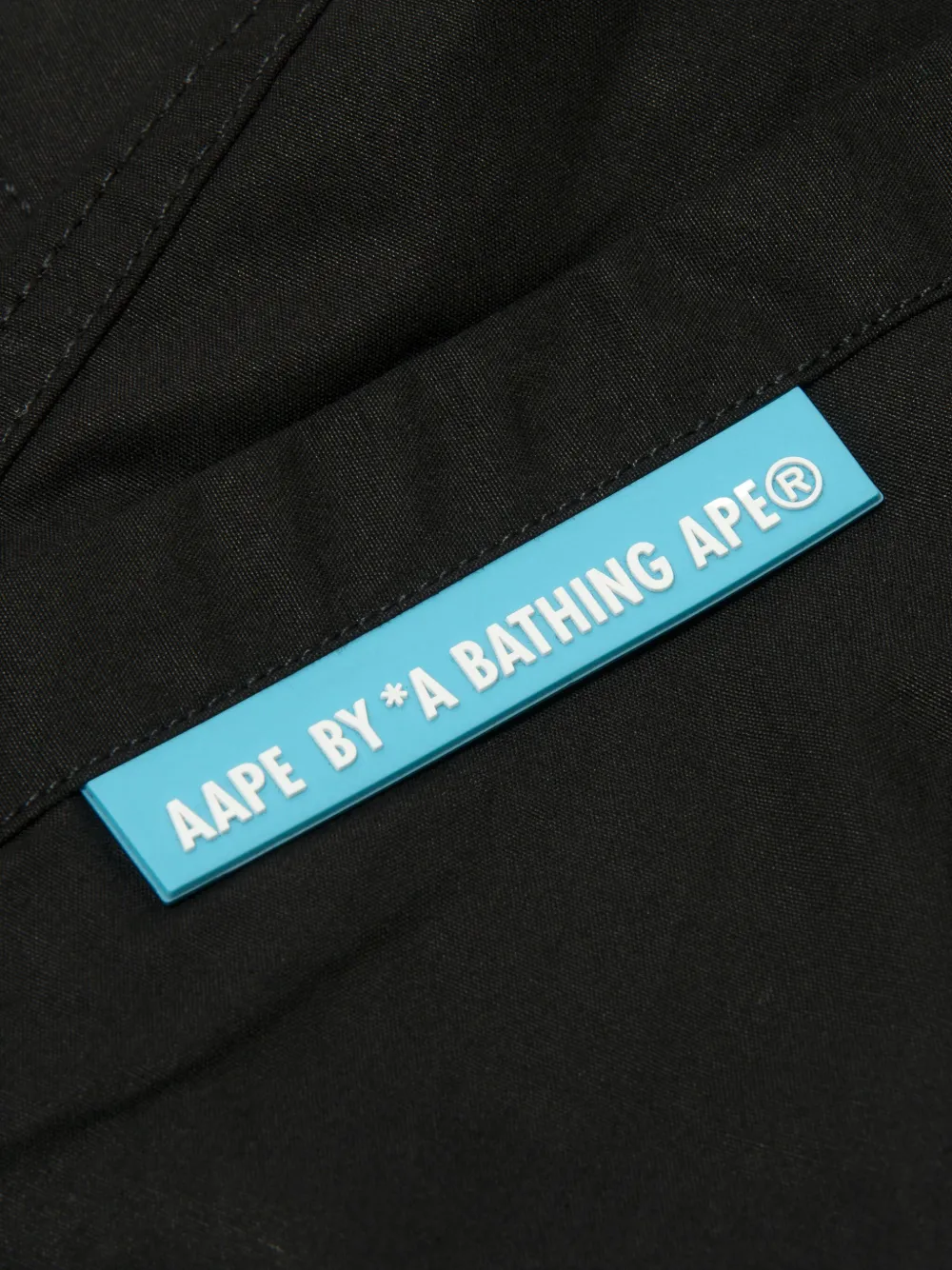 AAPE BY *A BATHING APE Shorts met cargo zak Zwart