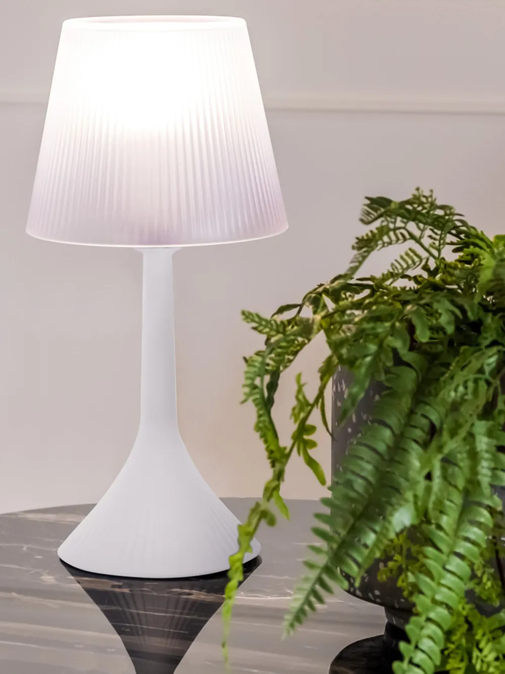 VESTA DUSE WIRELESS LAMP
