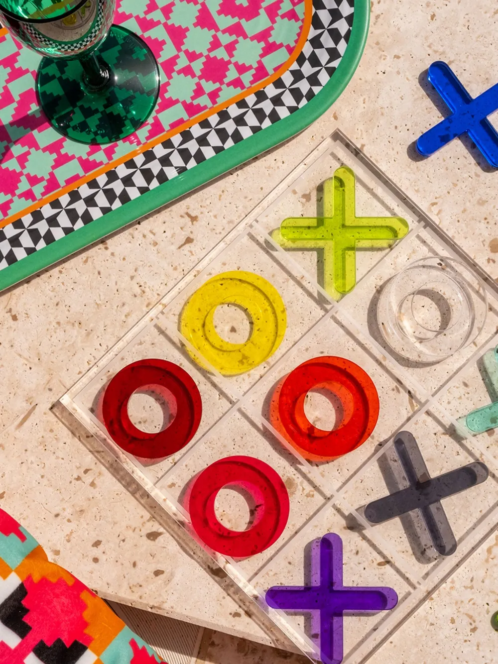 VESTA COLOUR-BLOCK TIC-TAC-TOE GAME