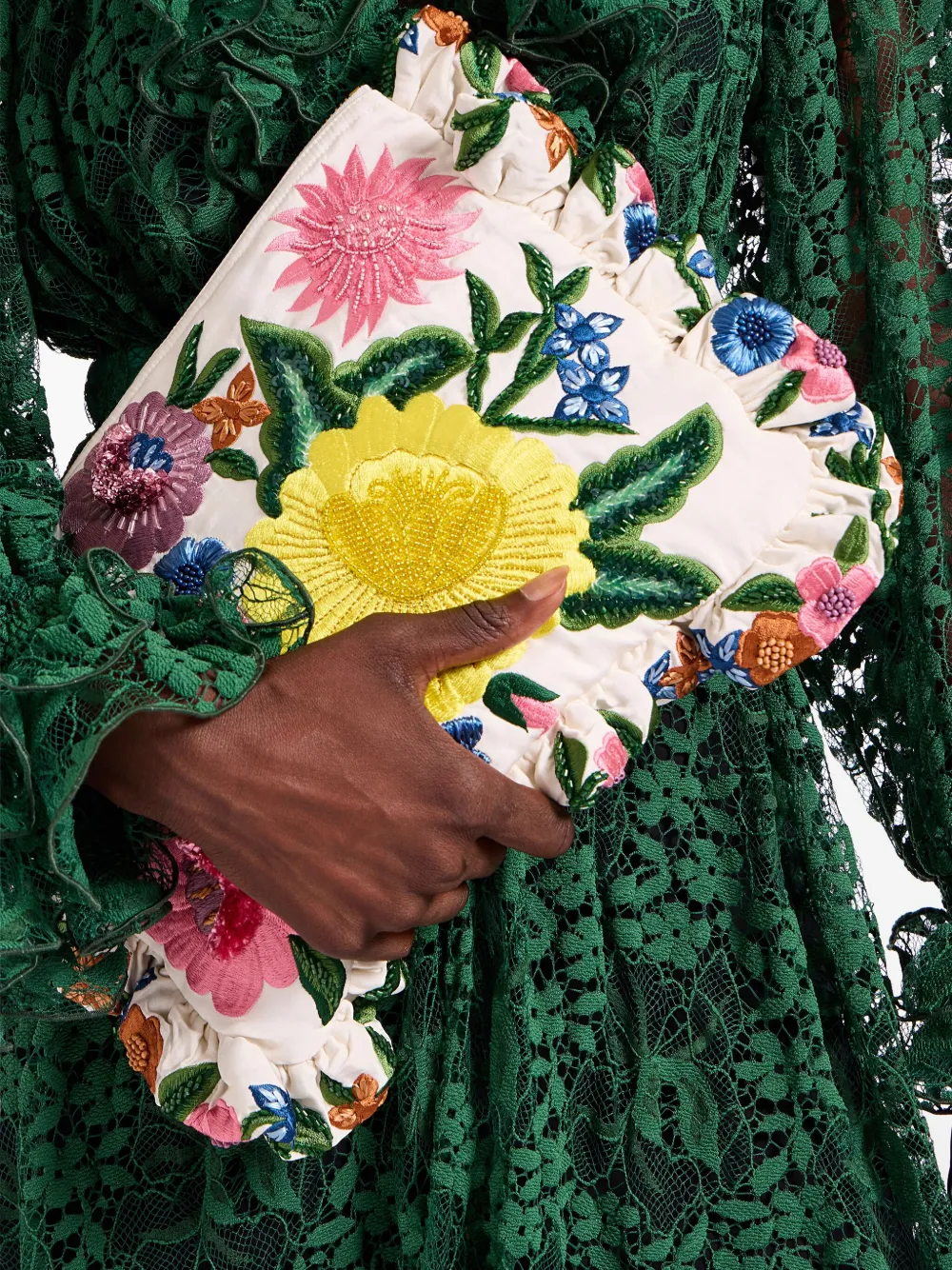 La DoubleJ small floral-embroidery ruffled-detail clutch bag Wit