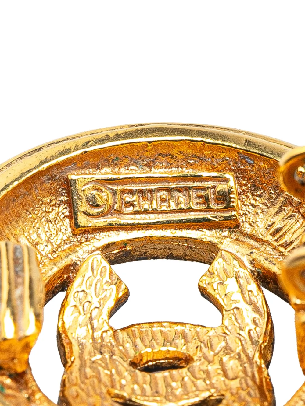 Pre-owned Chanel 20th Century Gold Plated Cc Clip On Earrings Costume Earrings