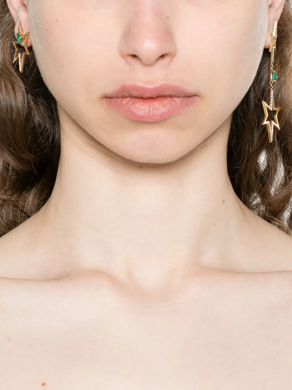 Anapsara aretes en oro amarillo de 18kt con diamantes y ónix | Image 2
