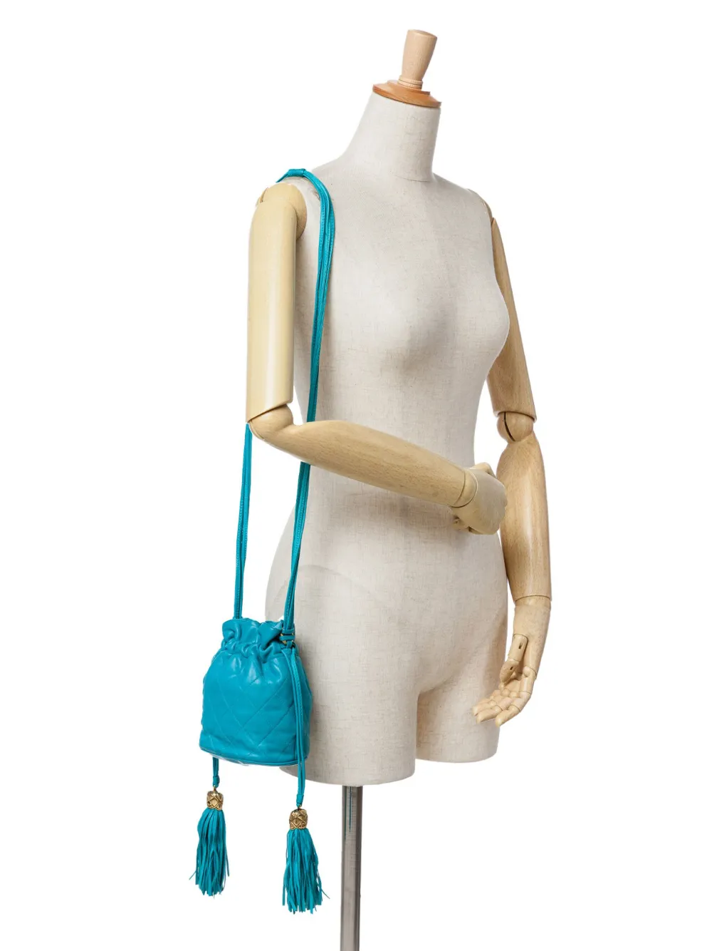 CHANEL Pre-Owned 1989-1991 Quilted Lambskin Drawstring Tassel bucket bag | Pre-Owned | Image 2
