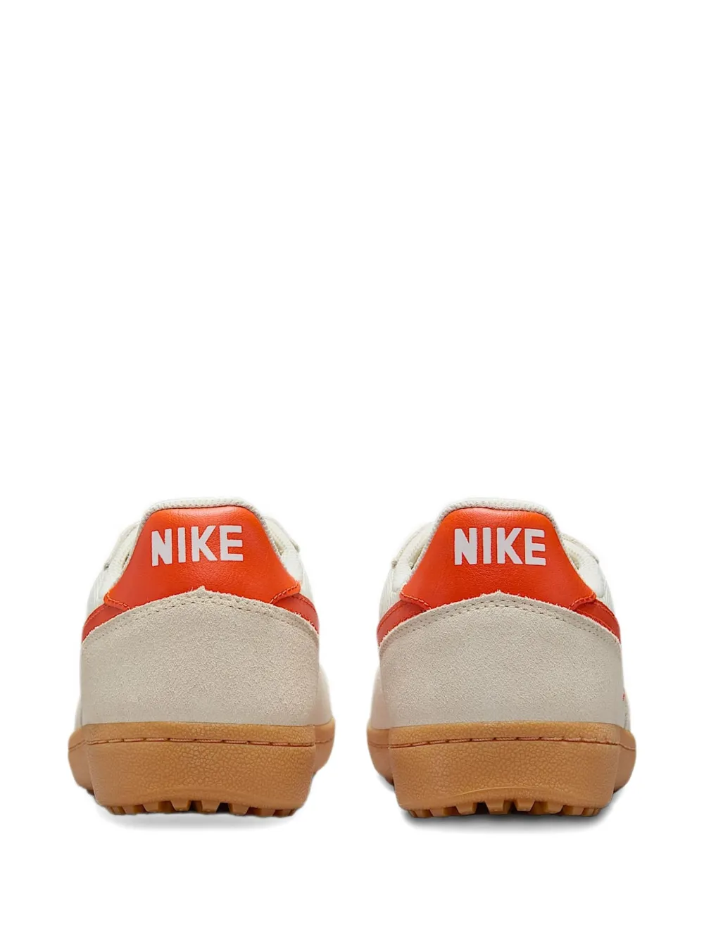 Nike Sneakers met logo Beige