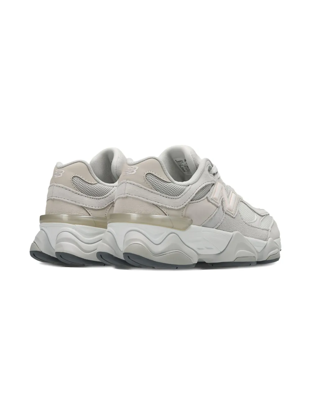 New Balance Kids 9060 suede trainers - Beige