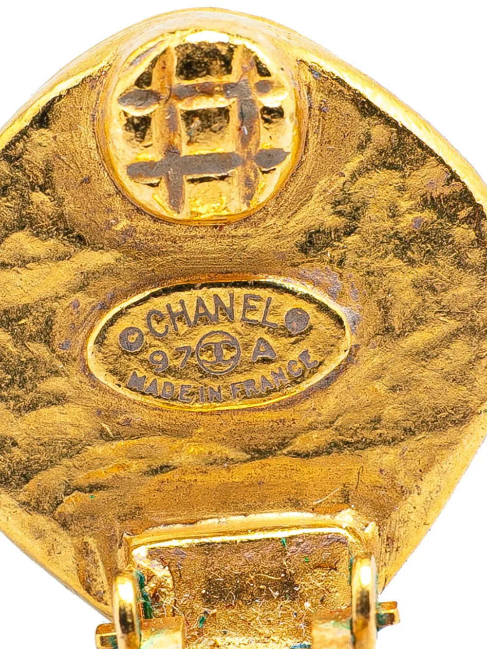 Pre-owned Chanel 1997 Gold Plated Cc Rhombus Clip On Earrings Costume Earrings