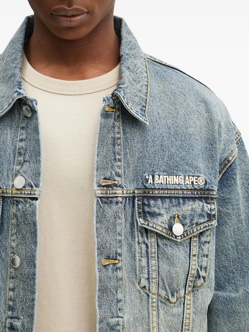 A BATHING APE Denim jack met geborduurd logo Blauw