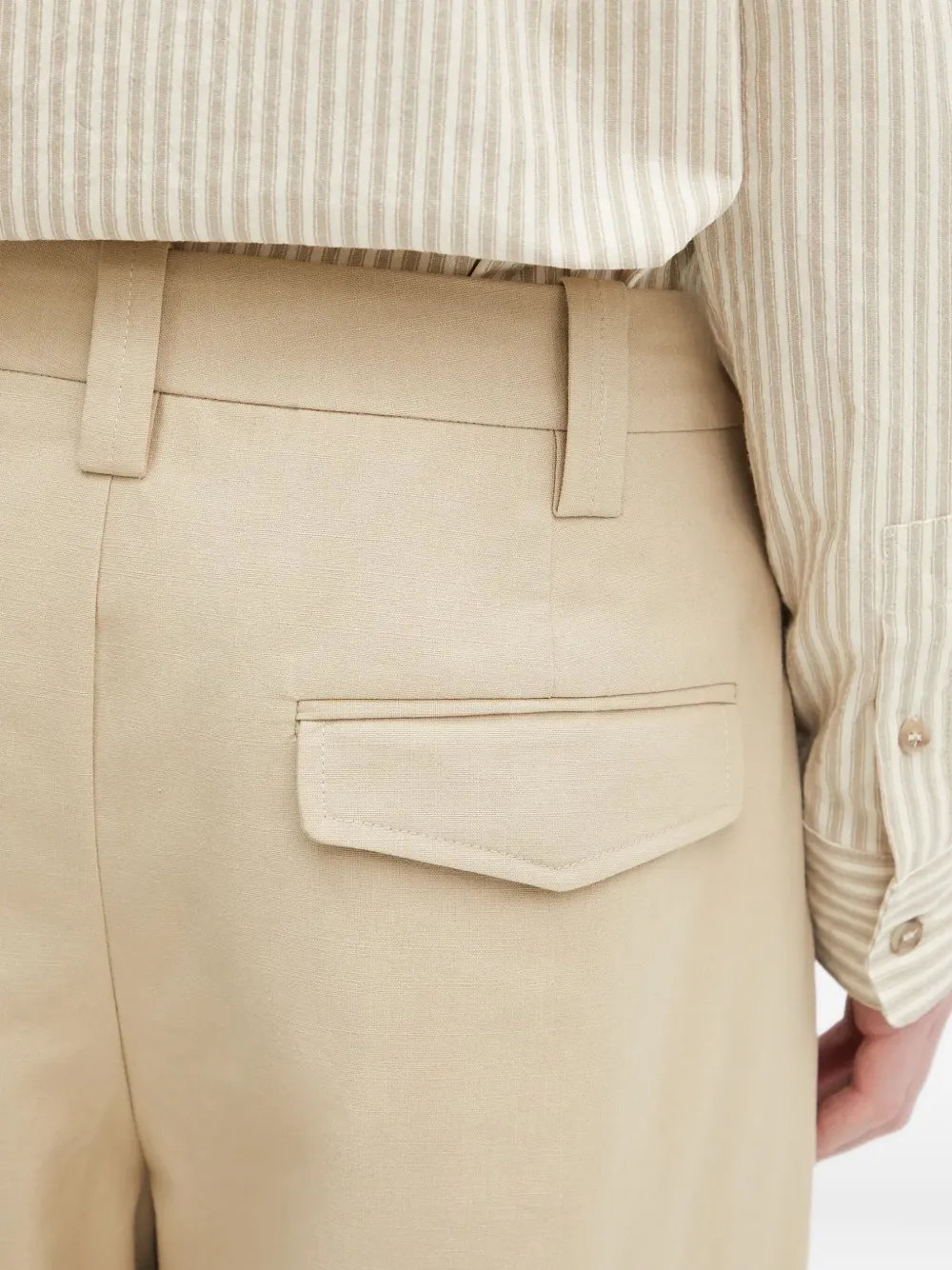 A.P.C. Broek met geplooide zak Beige