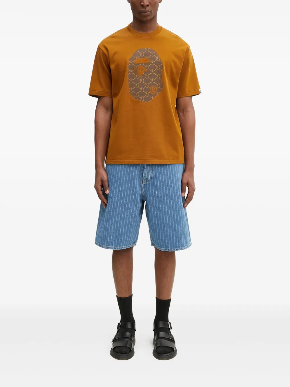 A BATHING APE® Ape Head-pattern T-shirt | Brown | Image 1