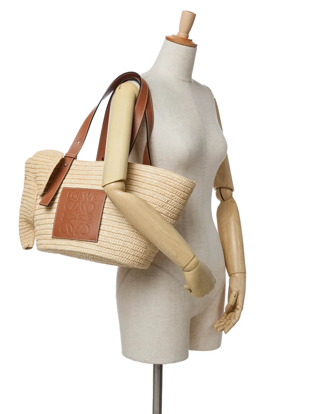 Loewe Pre-Owned 2021 Medium Raffia Elephant Basket Bag tote bag | Pre-Owned | Image 2