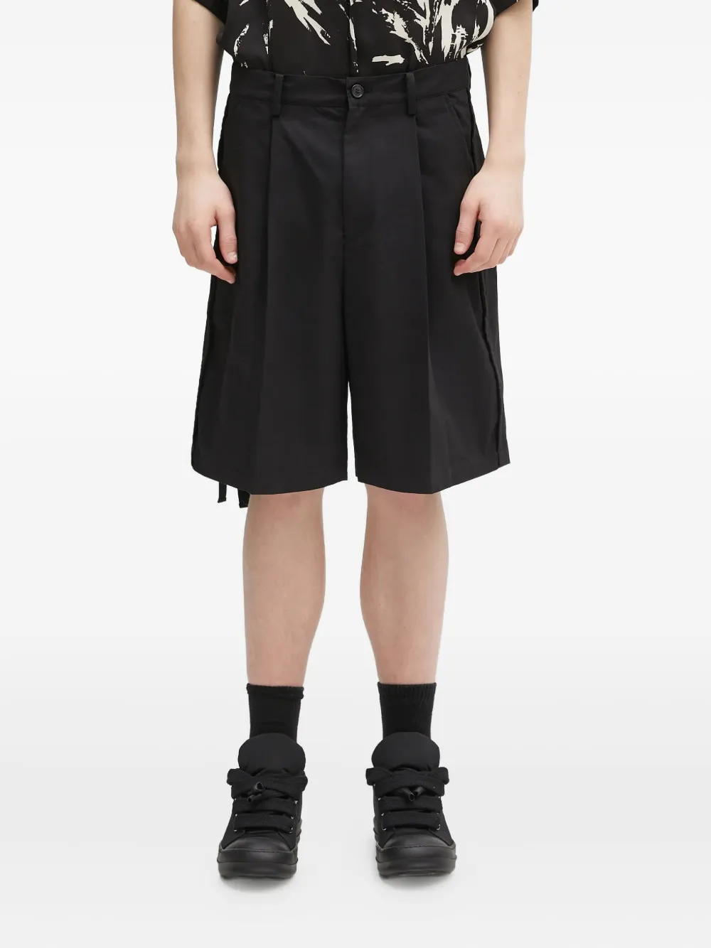 Undercover pleated shorts | Black | Image 1