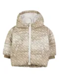 BOSS Kidswear monogram-pattern puffer jacket - Neutrals