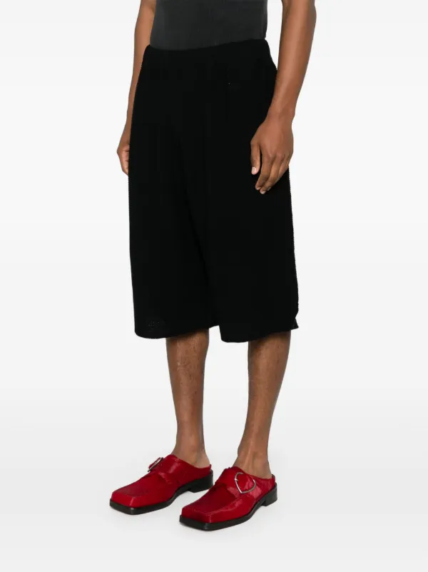HOMME PLISSÉ ISSEY MIYAKE ブラックショートパンツ Homme Plissé Issey Miyake ショートパンツ | ブラック