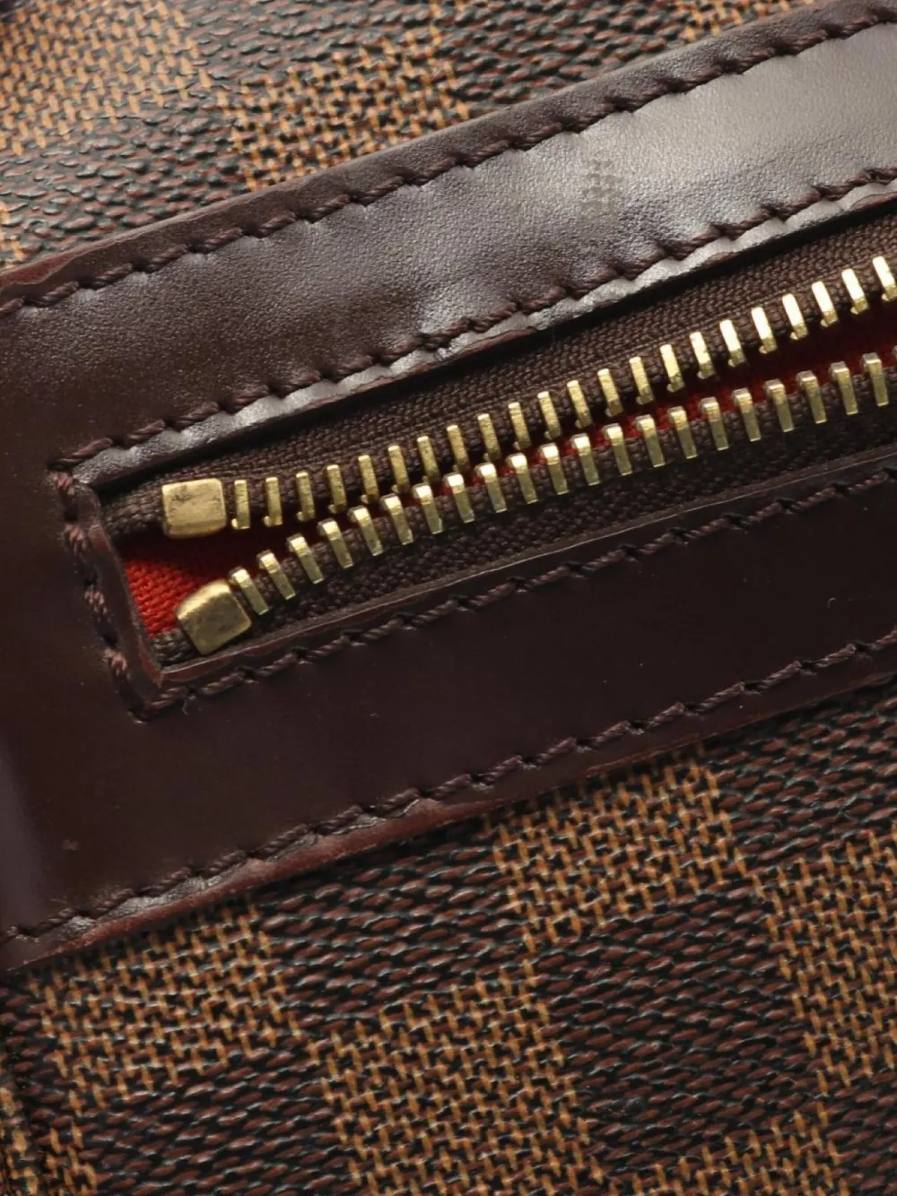 Pre-owned Louis Vuitton 2004 Bastille Messenger Bag