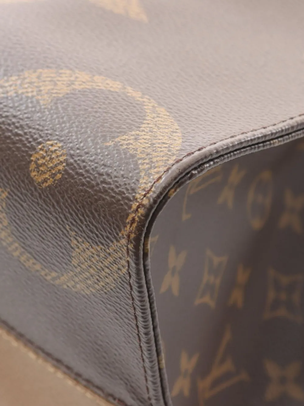 Pre-owned Louis Vuitton 2021 On-the-go Mm Shoulder Bag In Brown