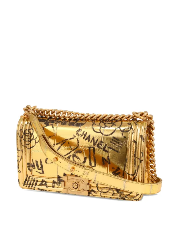 Chanel Pre-owned Medium Chanel Boy Shoulder Strap in Gold