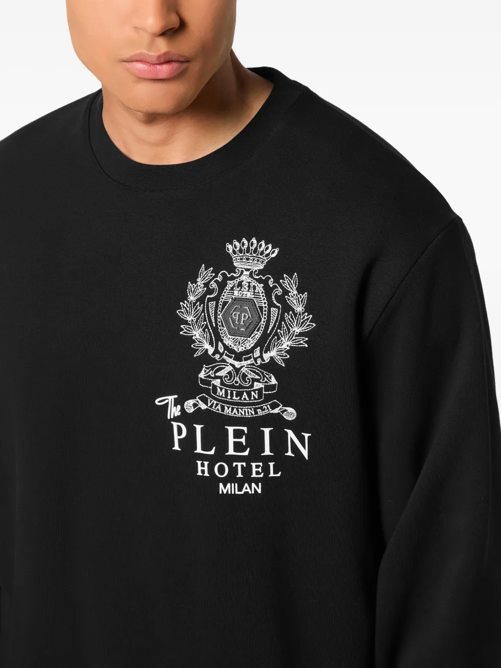 Philipp Plein Hotel sweater met wapenschild "02 black"