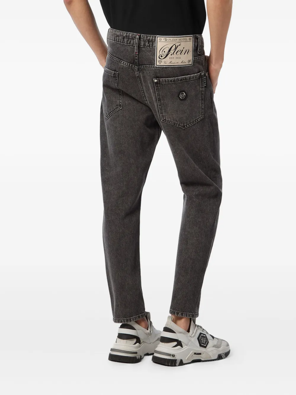 Philipp Plein Detroit Fit jeans met logoplakkaat Grijs