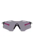 Oakley Cybr Zero shield-frame sunglasses - Grey