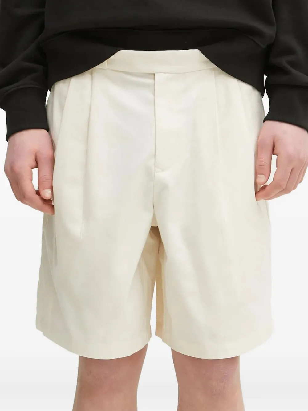 Fred Perry pleated shorts Beige