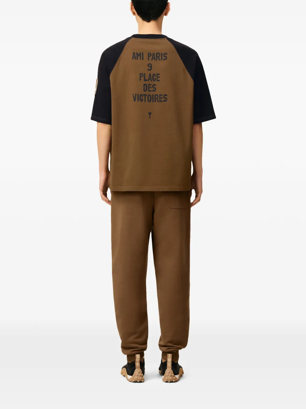 AMI Paris Tweekleurig katoenen T-shirt met korte mouwen Bruin